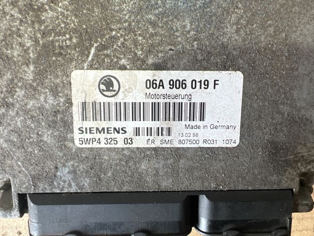 bontott SKODA OCTAVIA I Motorvezérlő