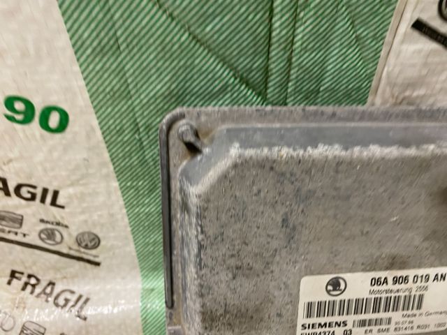 bontott SKODA OCTAVIA I Motorvezérlő