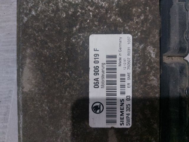 bontott SKODA OCTAVIA I Motorvezérlő