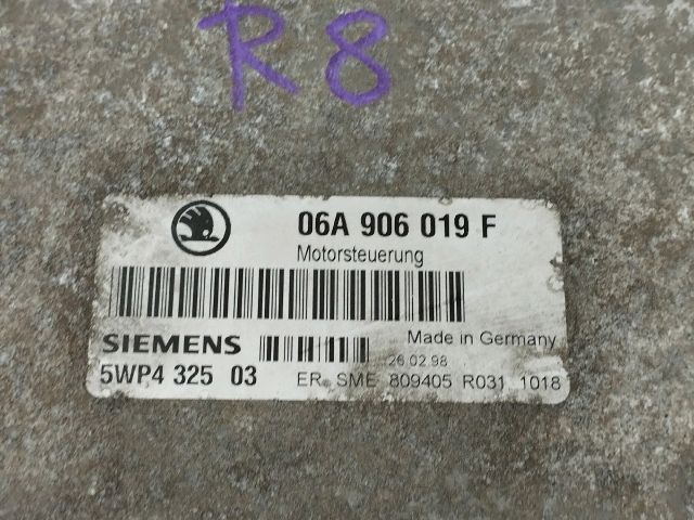 bontott SKODA OCTAVIA I Motorvezérlő