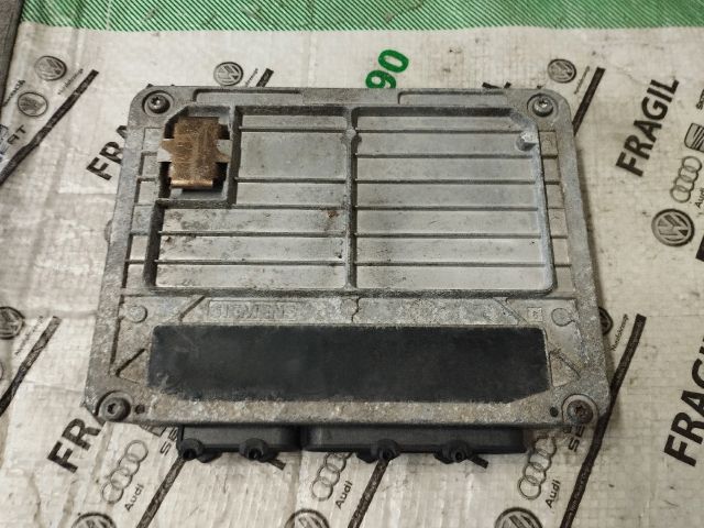 bontott SKODA OCTAVIA I Motorvezérlő