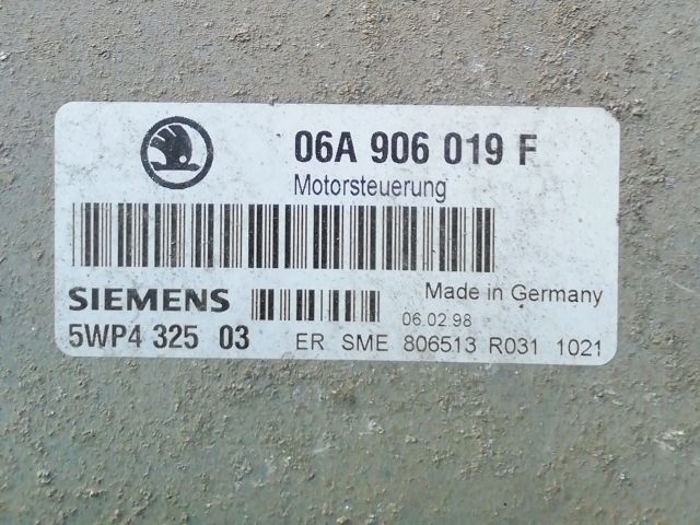 bontott SKODA OCTAVIA I Motorvezérlő