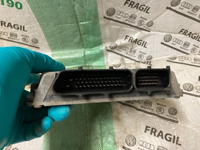 bontott SKODA OCTAVIA I Motorvezérlő