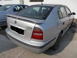 bontott SKODA OCTAVIA I Motorvezérlő