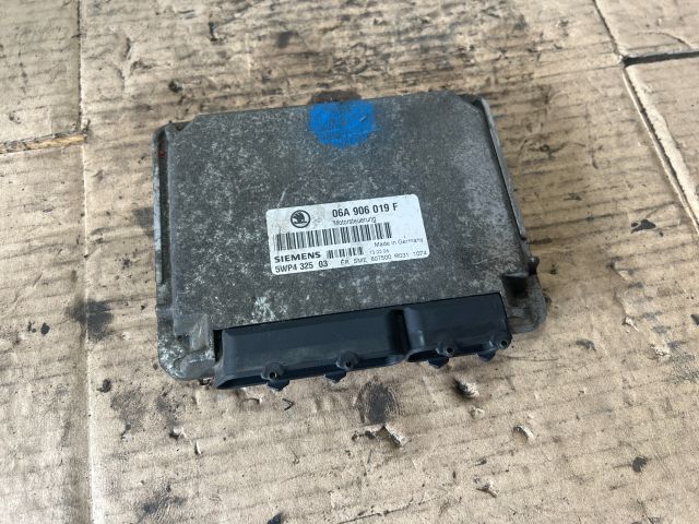 bontott SKODA OCTAVIA I Motorvezérlő