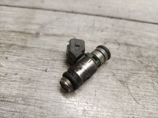 bontott SKODA OCTAVIA I Porlasztó (1 db)