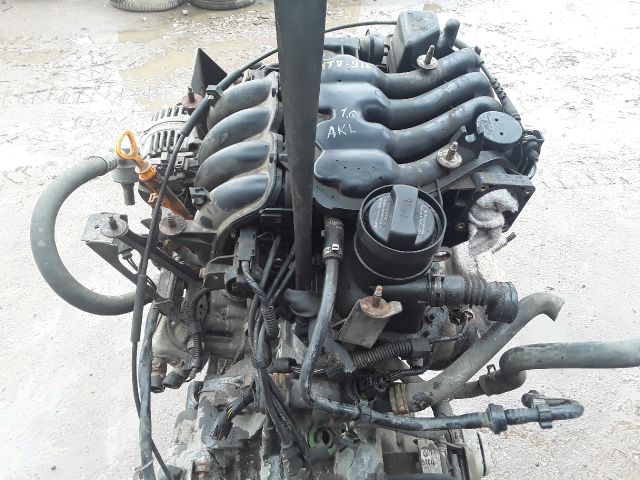 bontott SKODA OCTAVIA I Porlasztó (1 db)