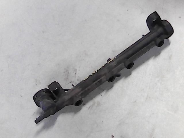 bontott SKODA OCTAVIA I Porlasztó Sor / Híd