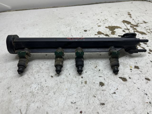 bontott SKODA OCTAVIA I Porlasztó Sor / Híd