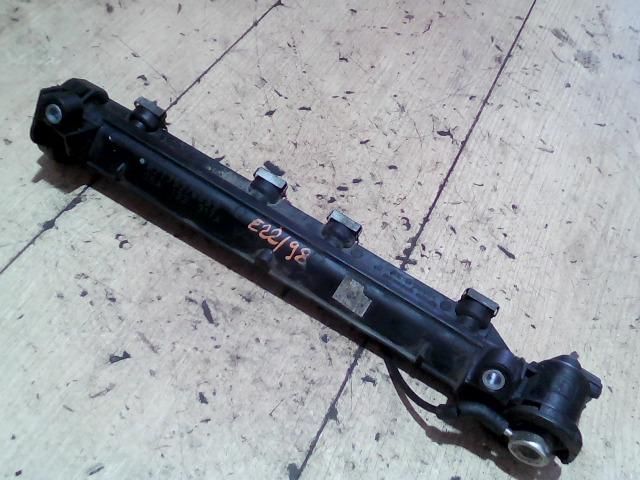 bontott SKODA OCTAVIA I Porlasztó Sor / Híd