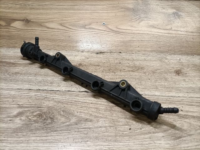 bontott SKODA OCTAVIA I Porlasztó Sor / Híd