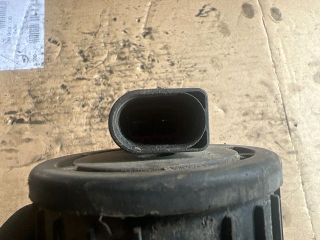 bontott SKODA OCTAVIA I Szekunder Levegő Szivattyú