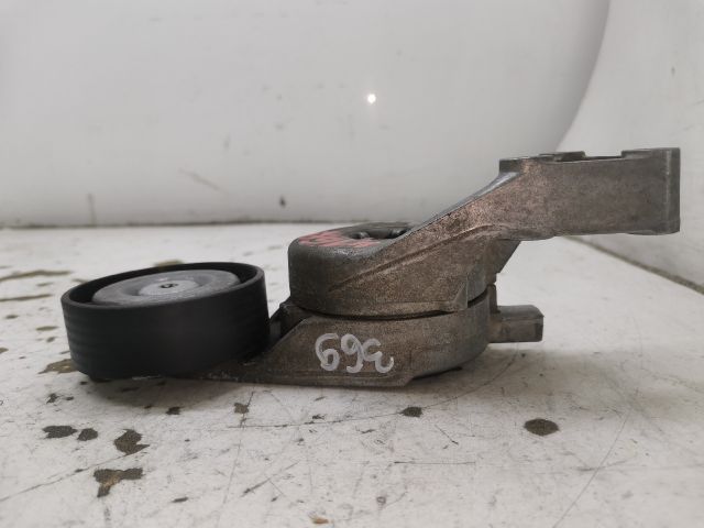 bontott SKODA OCTAVIA I Szíjfeszítő Görgő