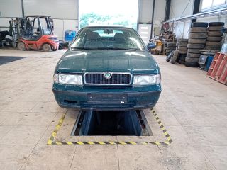 bontott SKODA OCTAVIA I Tankbetöltő Cső (Fém)