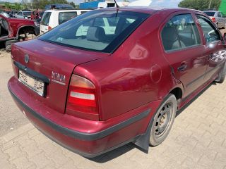 bontott SKODA OCTAVIA I Tanksapka