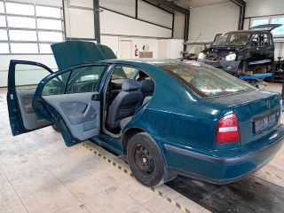 bontott SKODA OCTAVIA I Tanksapka