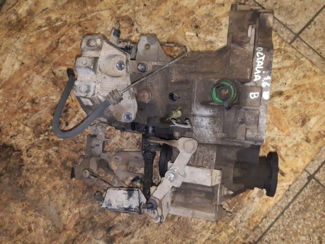 bontott SKODA OCTAVIA I Váltó (Mechanikus)