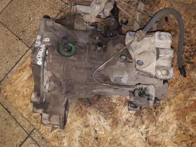 bontott SKODA OCTAVIA I Váltó (Mechanikus)