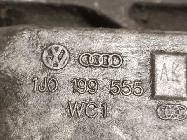 bontott SKODA OCTAVIA I Váltó Tartó Bak (Pozíciófüggetlen)