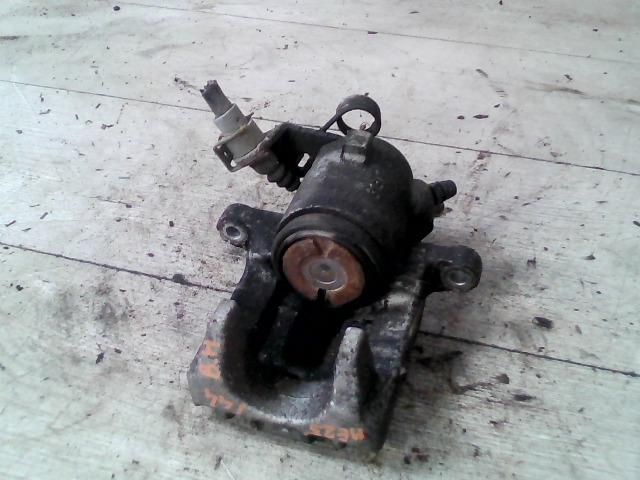 bontott SKODA OCTAVIA I Bal hátsó Féknyereg Munkahengerrel