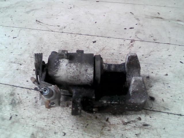 bontott SKODA OCTAVIA I Bal hátsó Féknyereg Munkahengerrel