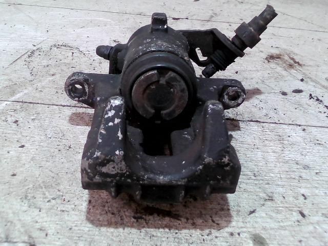 bontott SKODA OCTAVIA I Jobb hátsó Féknyereg Munkahengerrel