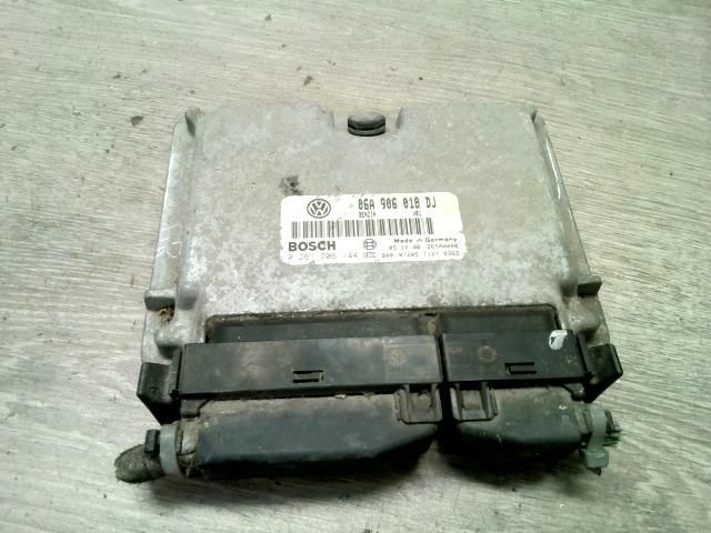 bontott SKODA OCTAVIA I Motorvezérlő