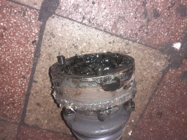 bontott SKODA OCTAVIA I Bal Féltengely