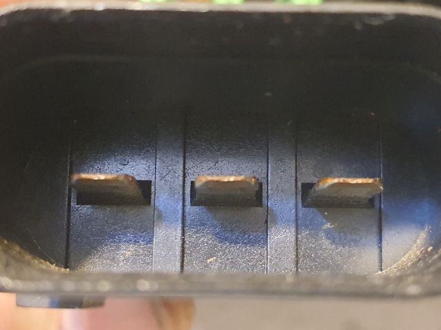 bontott SKODA OCTAVIA I Biztosítéktábla Motortér