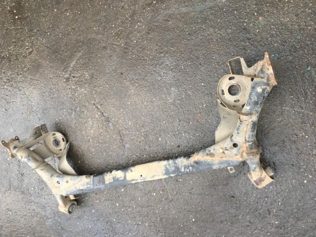 bontott SKODA OCTAVIA I Hátsó Bölcső