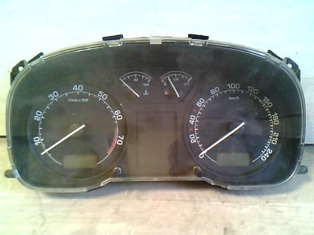 bontott SKODA OCTAVIA I Kilométeróra