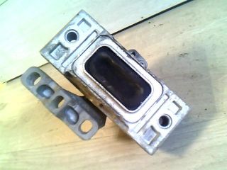 bontott SKODA OCTAVIA I Motor Tartó Bak Jobb