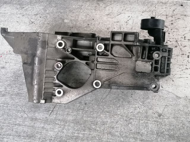 bontott SKODA OCTAVIA I Adagoló Tartó Bak