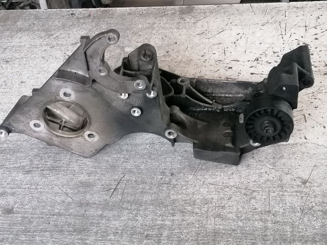 bontott SKODA OCTAVIA I Adagoló Tartó Bak