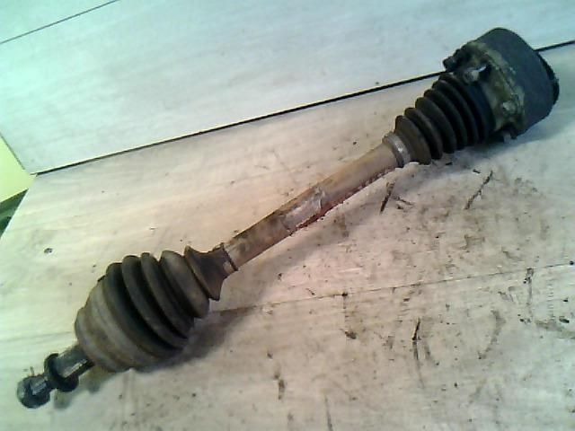 bontott SKODA OCTAVIA I Bal Féltengely