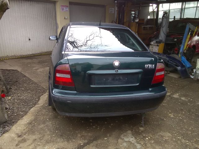 bontott SKODA OCTAVIA I Bal hátsó Fékdob