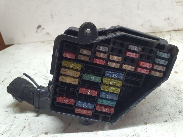 bontott SKODA OCTAVIA I Biztosítéktábla Motortér