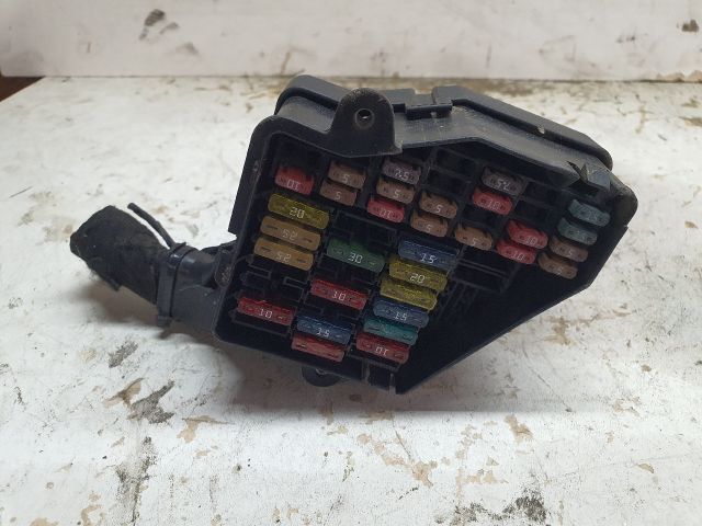 bontott SKODA OCTAVIA I Biztosítéktábla Motortér