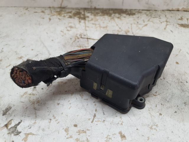 bontott SKODA OCTAVIA I Biztosítéktábla Motortér