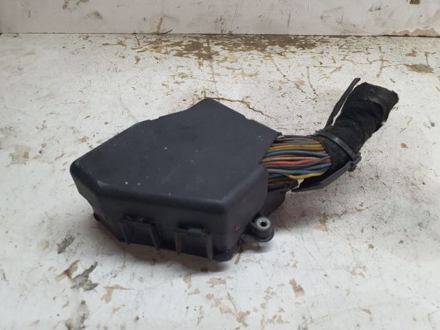 bontott SKODA OCTAVIA I Biztosítéktábla Motortér