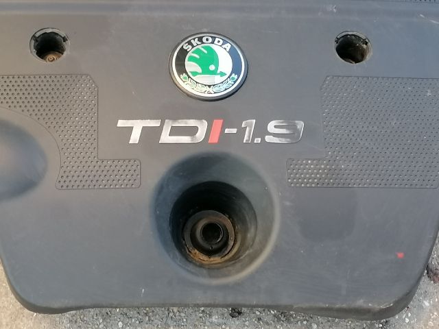 bontott SKODA OCTAVIA I Felső Motorburkolat