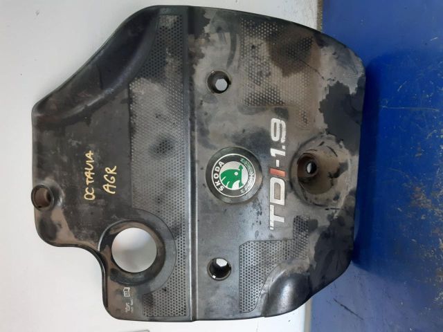 bontott SKODA OCTAVIA I Felső Motorburkolat