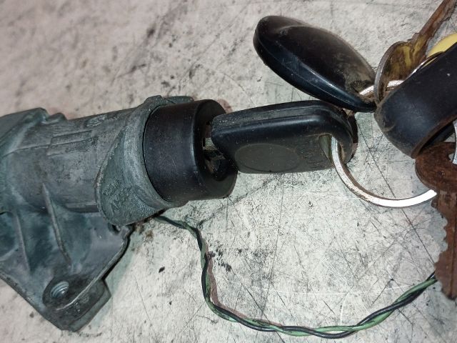 bontott SKODA OCTAVIA I Gyújtáskapcsoló Házzal