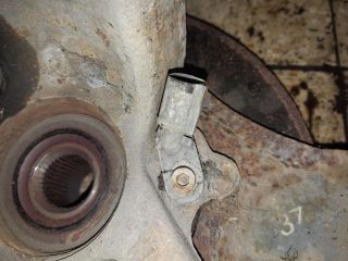 bontott SKODA OCTAVIA I Jobb első Csonkállvány Kerékaggyal