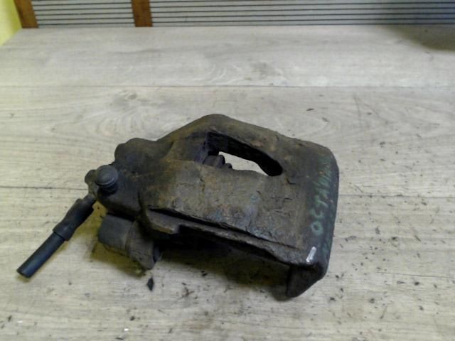 bontott SKODA OCTAVIA I Jobb első Féknyereg Munkahengerrel