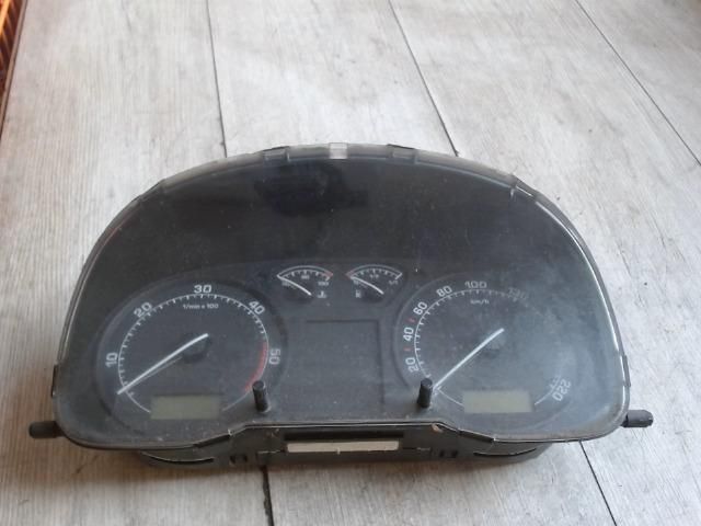 bontott SKODA OCTAVIA I Kilométeróra