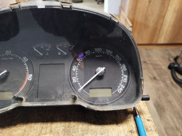 bontott SKODA OCTAVIA I Kilométeróra