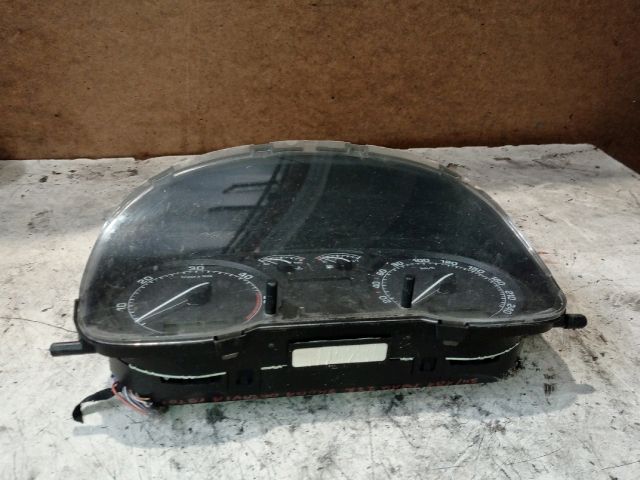 bontott SKODA OCTAVIA I Kilométeróra