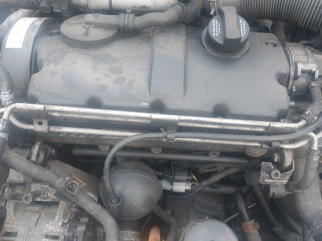 bontott SKODA OCTAVIA I Komplett Motor (Segédberendezésekkel)