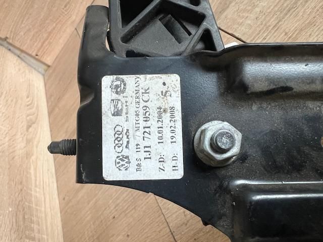 bontott SKODA OCTAVIA I Kuplung Pedál